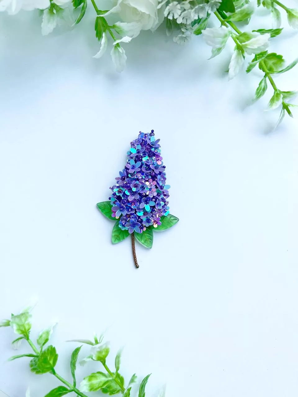 Брошь «Сирень»