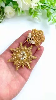 Публикация с фото броши