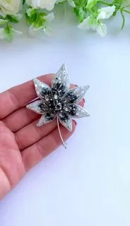 Брошь «Лист»