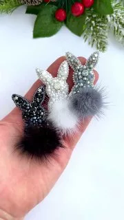 Броши: Кролик, Символ года и Брошечки пока