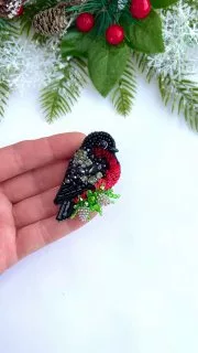 Брошь «Снегирь»