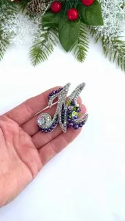 Брошь «Буква»