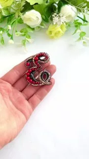 Брошь «Буква»