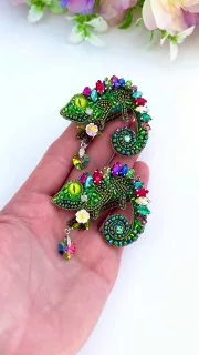 Розыгрыш брошей