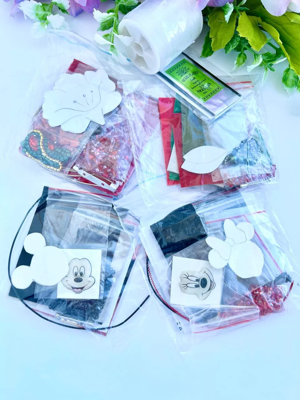 Набор для вышивки броши «Микки»