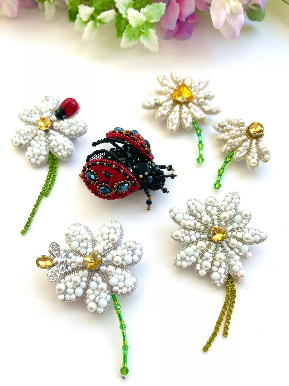 Броши: Ромашка, Божья коровка и Жук