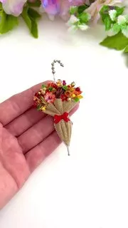 Броши: Пока эта красота и Лист