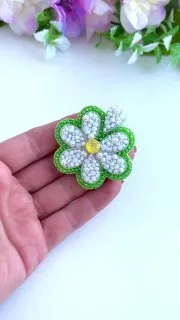 Летняя брошь