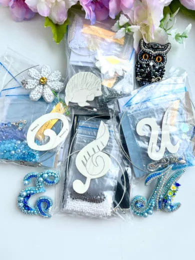 Набор для вышивки броши «Буква»