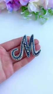 Брошь «Буква»