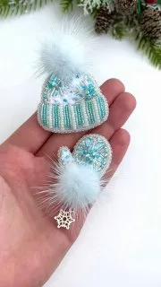 Броши: Шапка, Рукавичка и Снежинка