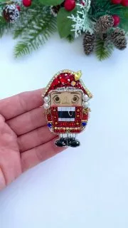 Брошь «Щелкунчик»
