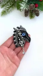 Броши: Дракон и Символ года