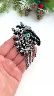 Броши: Дракон и Символ года