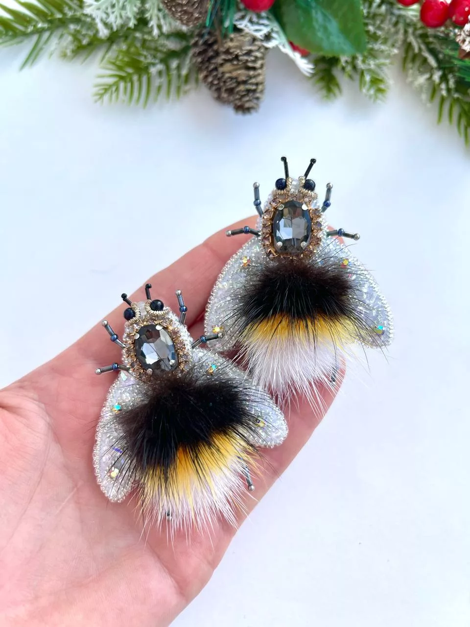 Брошь «Шмель»