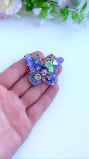 Розыгрыш брошей