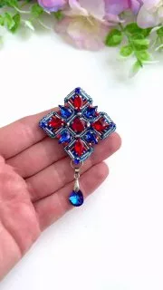 Броши: Орден и Сподвеской