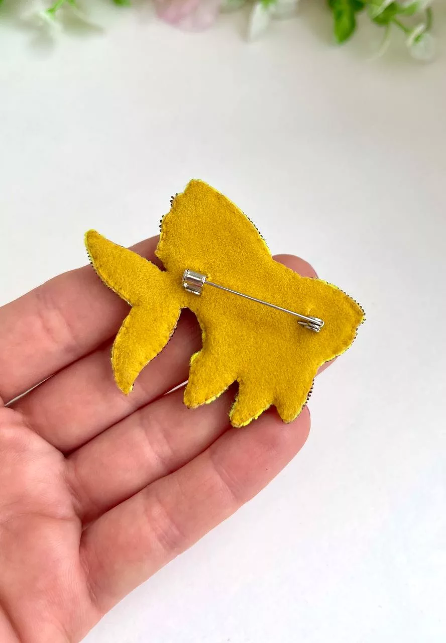 Изнанка броши: варианты обработки