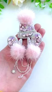 Броши: Шапка, Рукавичка и Снежинка