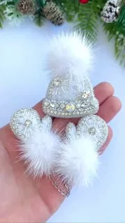 Броши: Шапка и Рукавичка