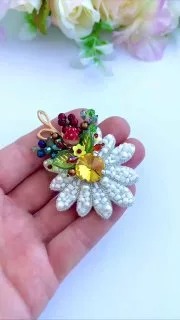 Броши: Ромашка и Клубника