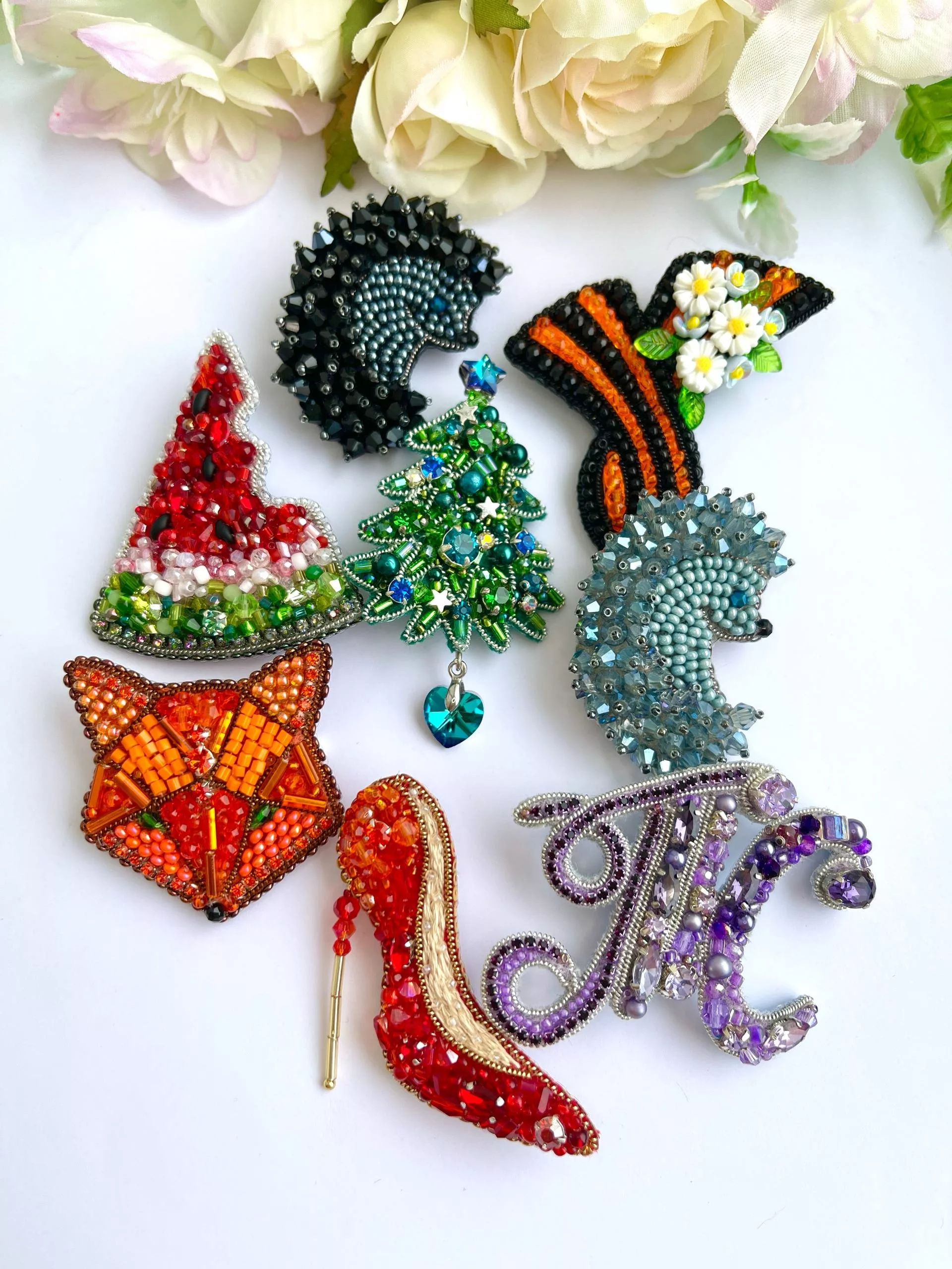 Брошь «Любая брошь из наличия»