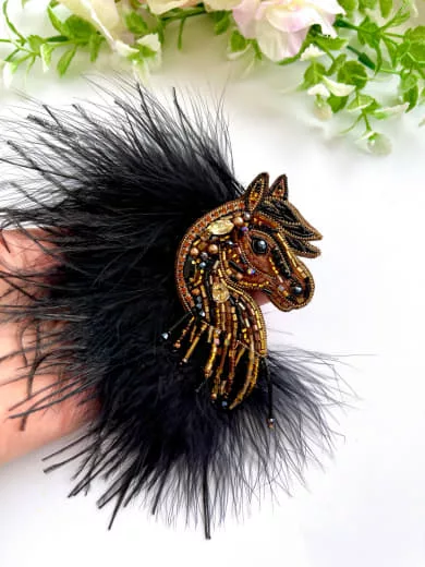 Броши: Лошадь, Конь и Символ года