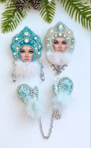 Броши: Снегурочка, Кокошник и Рукавички