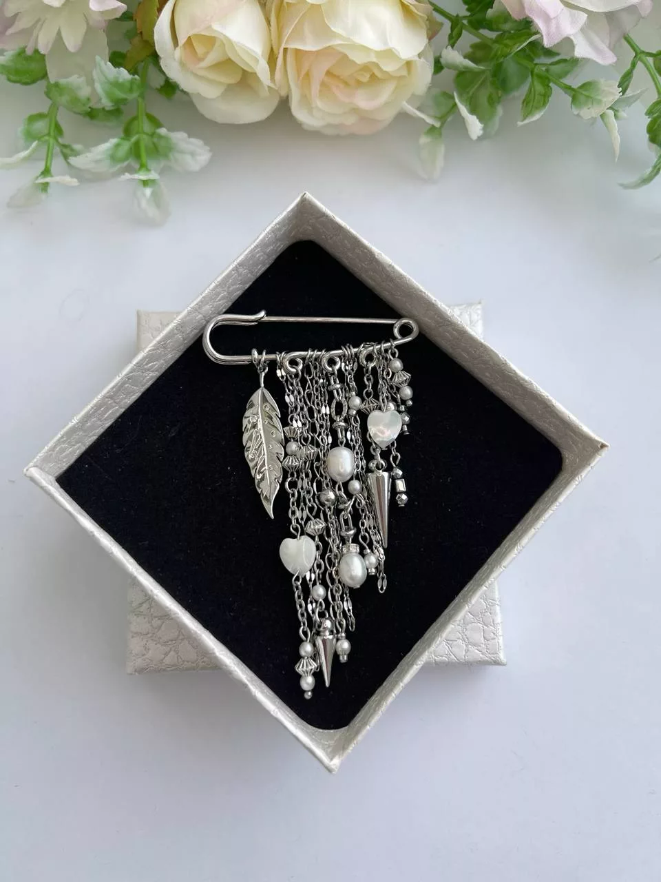 Брошь «Булавка»