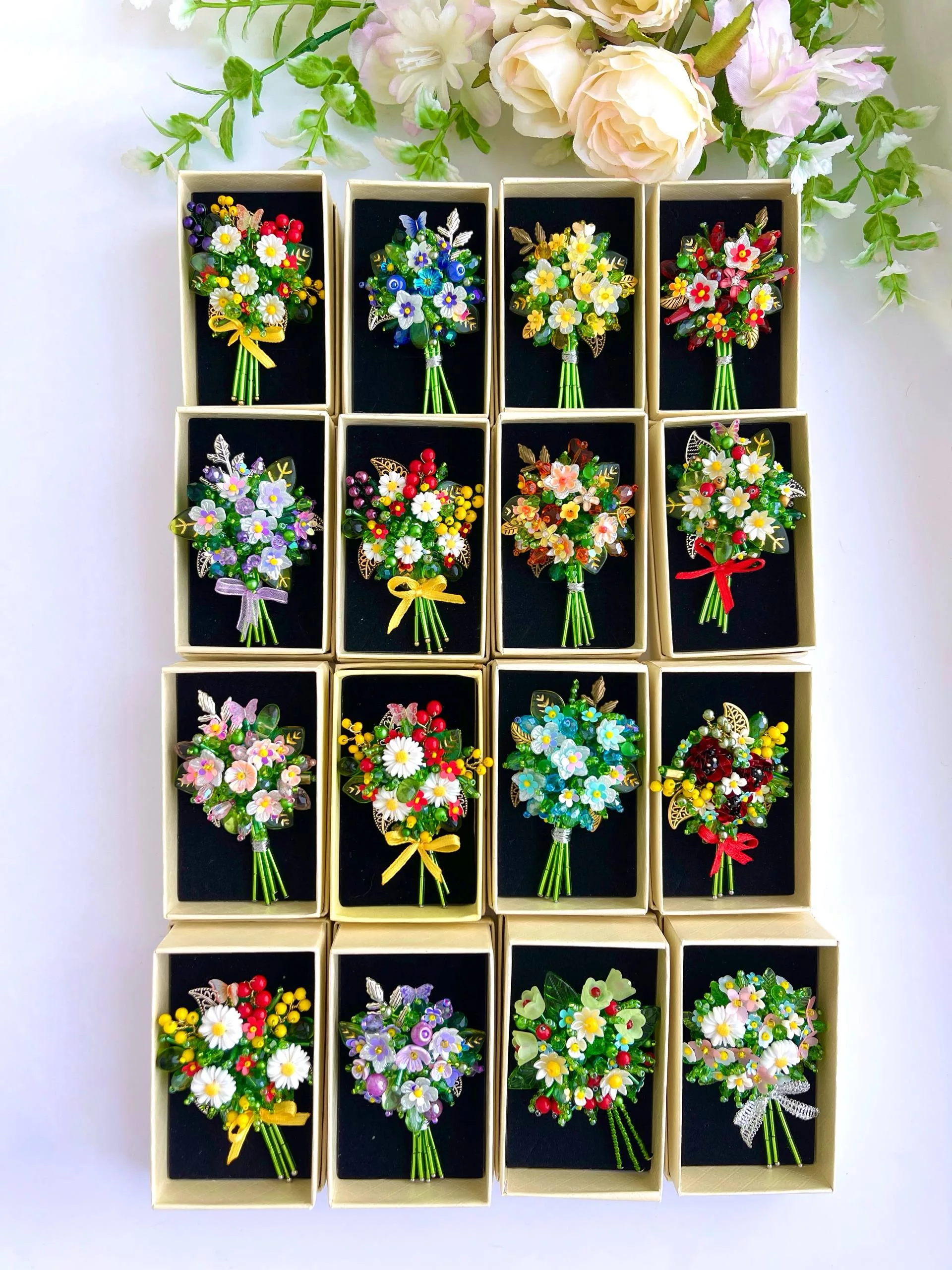 Брошь «Букет цветов»